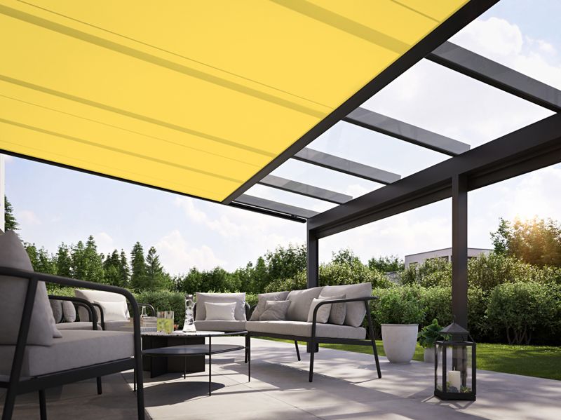 Underglass awning markilux 779, view from below on the yellow fabric cover