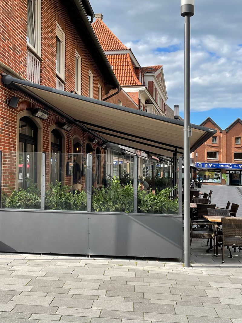 Reference image of mx pergola classic with radiant heaters in Ochtrup from the side