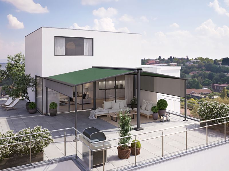 markilux syncra avec pergola classic des deux côtés avec toile de store verte et shadeplus sur un toit-terrasse.